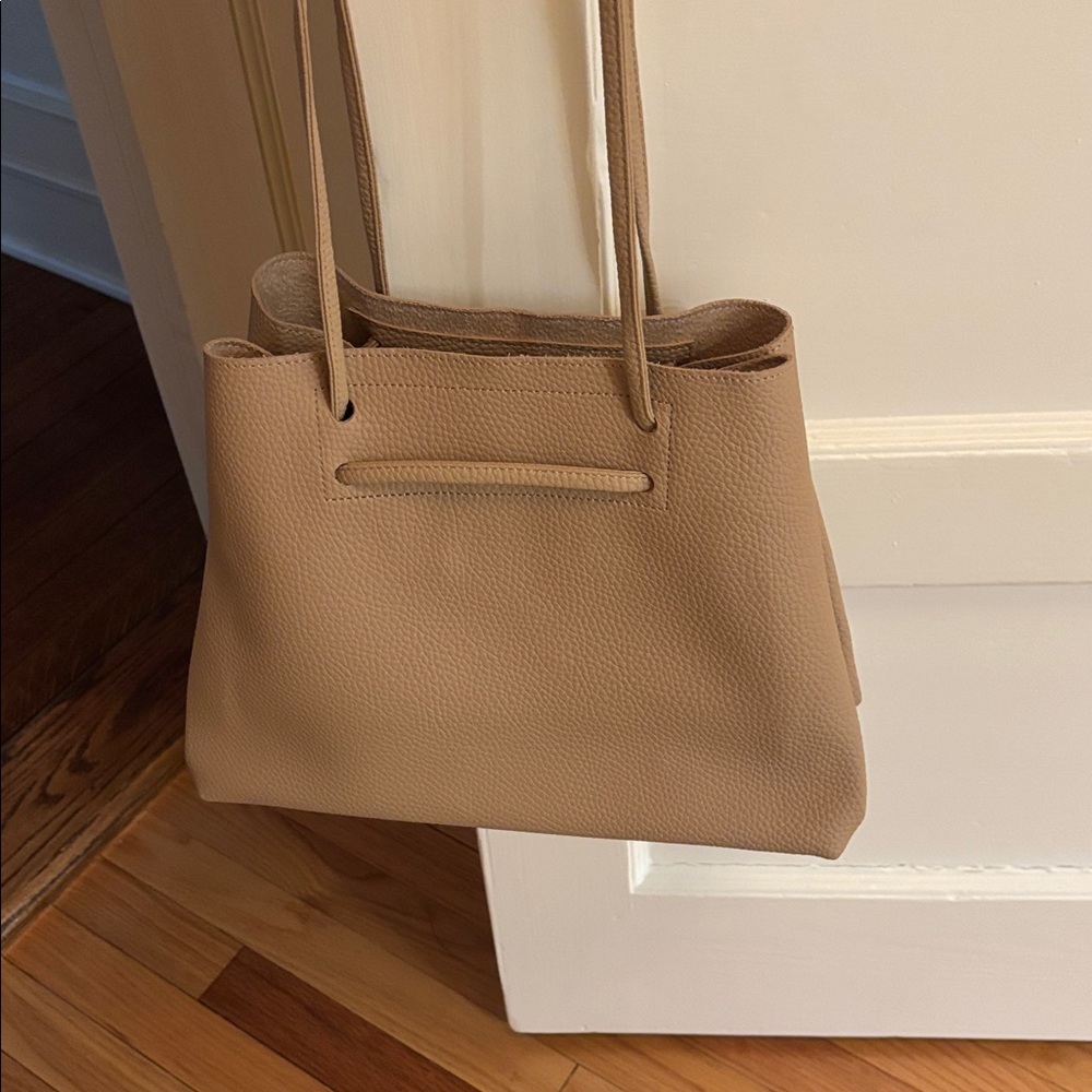 8 Other Reasons‎ Vegan Leather Slouchy Bucket Crossbody  or Shoulder Bag Tan